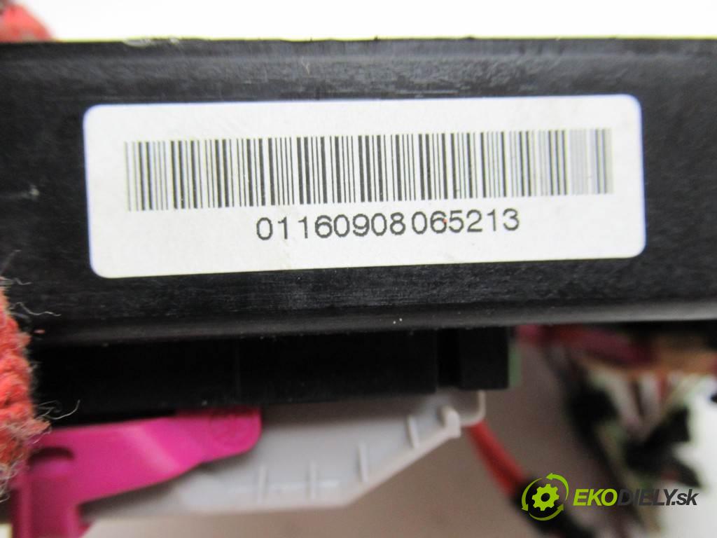Audi A4 B8    KOMBI 2.0TDI 143KM 08-15  modul komfortu BCM 8K0907063D
