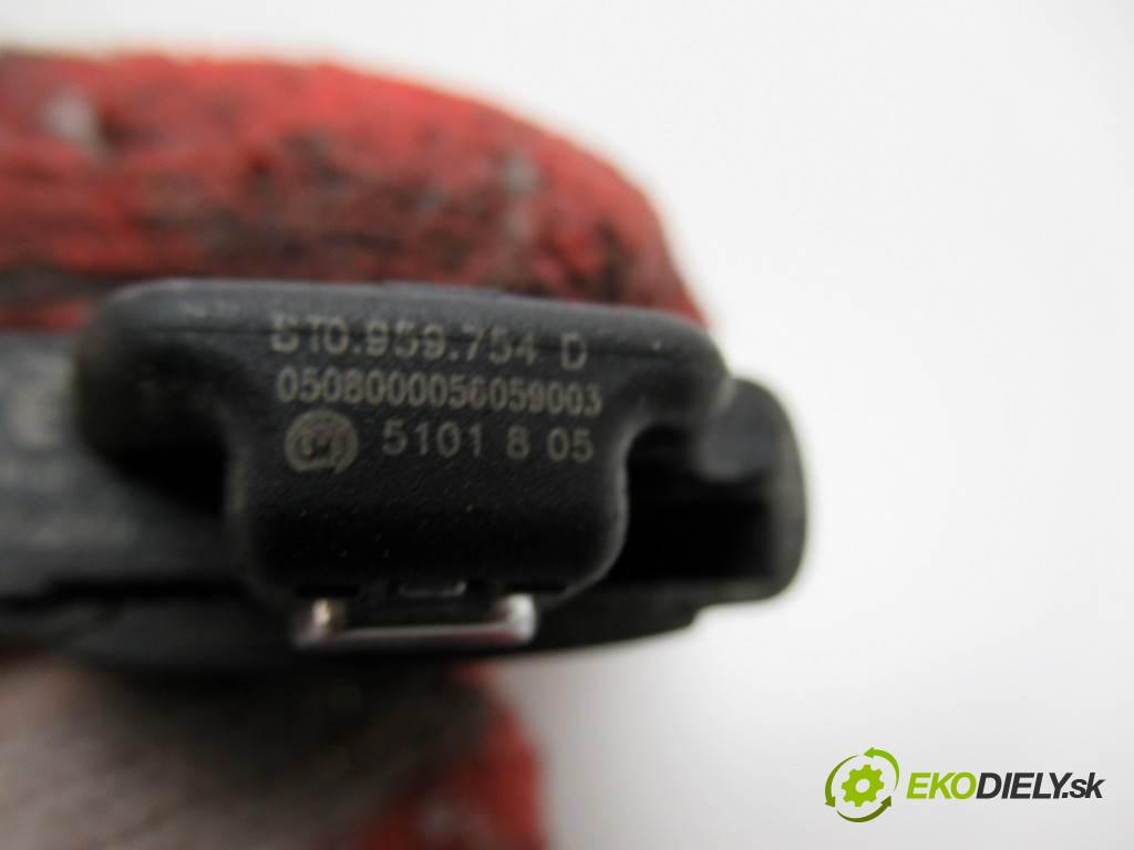Audi A4 B8    KOMBI 2.0TDI 143KM 08-15  kľúč 8T0959754D
