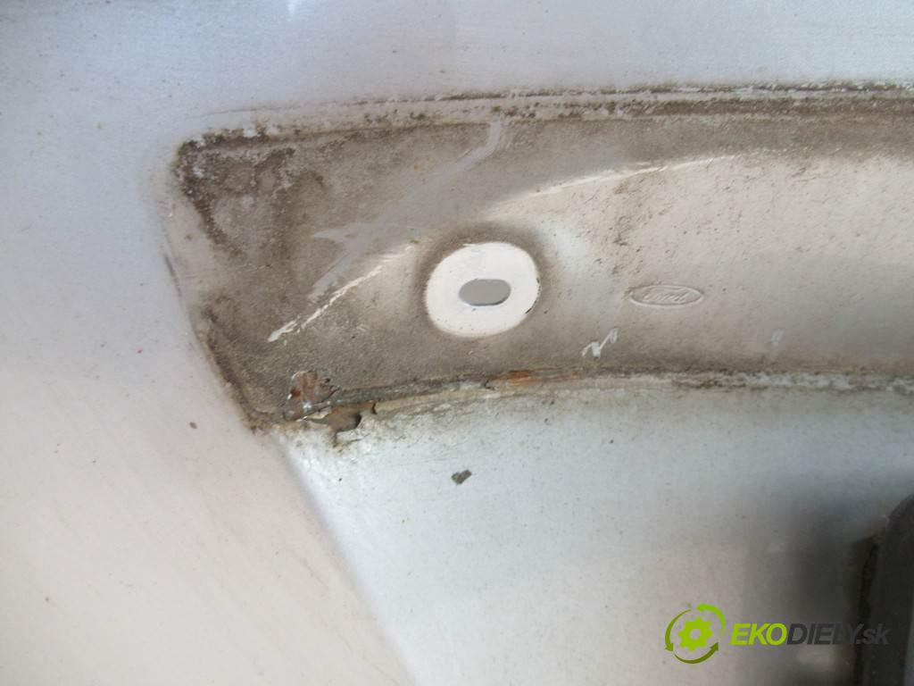 Ford Mondeo Mk3  2001 88kw SEDAN 2.0 TDDI 90KM 00-07 2000 zadní část kapota  (Zadní kapoty)