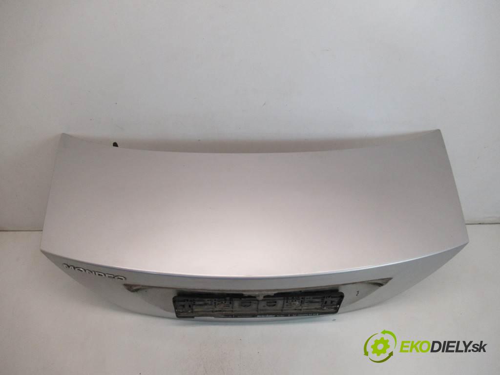 Ford Mondeo Mk3  2001 88kw SEDAN 2.0 TDDI 90KM 00-07 2000 zadní část kapota  (Zadní kapoty)
