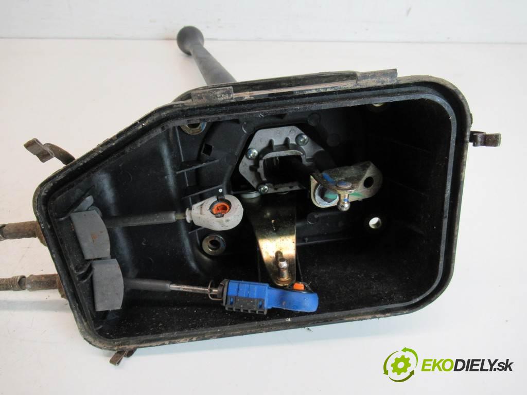 Ford Transit VI  2005 63 kW 2.0TDDI 85KM 00-06 2000 Kulisa  (Rýchlostné páky / kulisy)