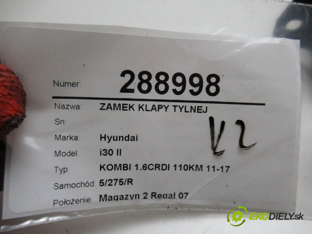 Hyundai i30 II  2016 81 kW KOMBI 1.6CRDI 110KM 11-17 1600 zámok dverí zad 81230-A6300