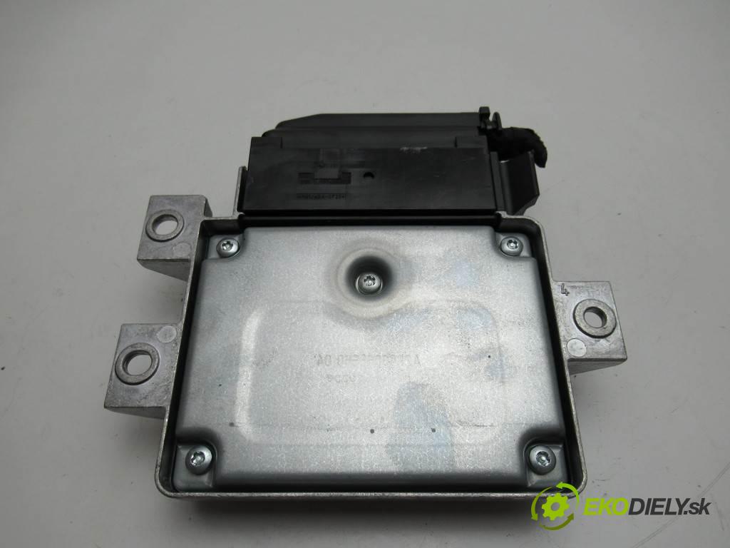 Volkswagen Passat B6    KOMBI 2.0TDI 140KM 05-10  Modul brzdy ručnej brzdy 3C0907801B