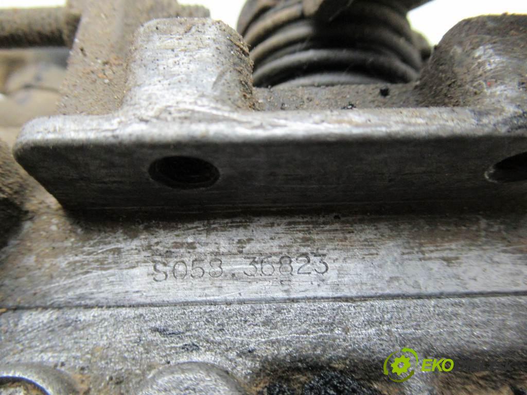 Volkswagen Transporter IV T4  1994  2.4D 78KM 90-03 2400 Pumpa vstrekovacia 074130108G (Vstrekovacie čerpadlá)