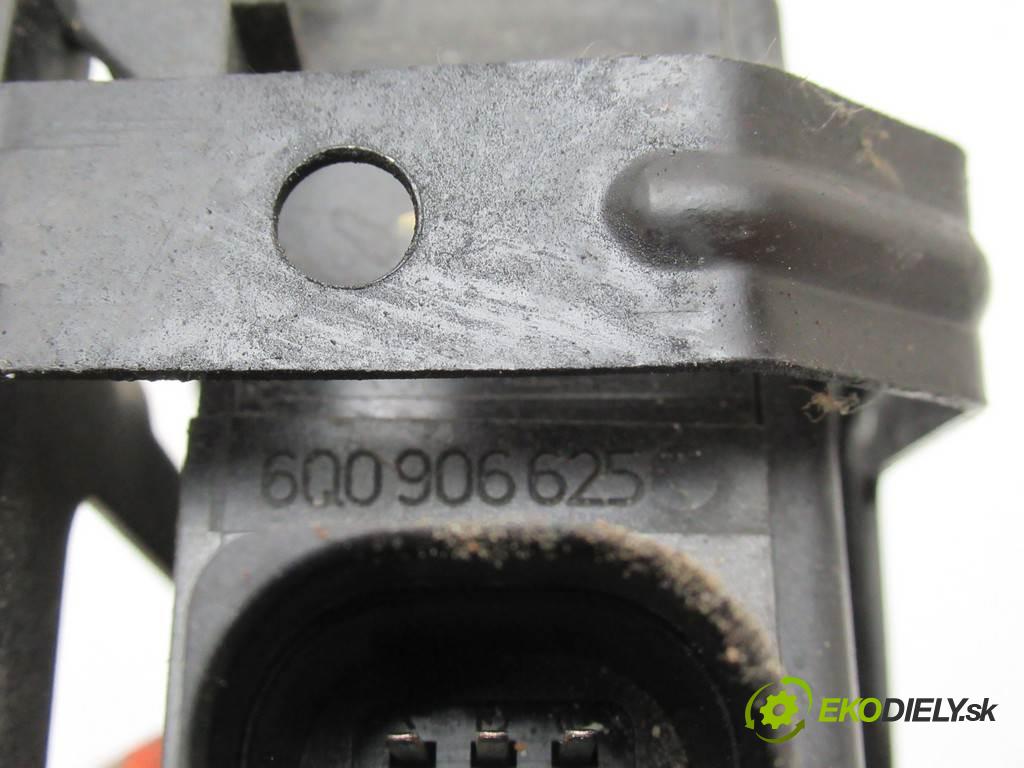 Volkswagen Golf V    HATCHBACK 5D 1.9TDI 105KM 03-08  Ventil magnetický 6Q0906625 (Ostatné)