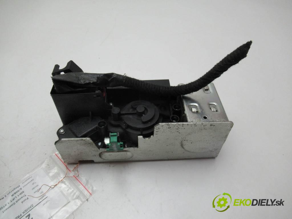 Ford Transit Connect  2010 81 kW MK1 LIFT 1.8TDCI 110KM 06-13 1800 zámok predný pravy 8T1A-V21812-CA