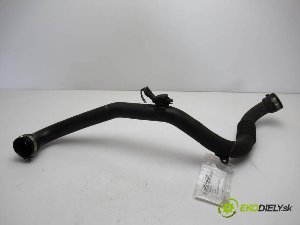Renault Laguna II    KOMBI 1.9DCI 107KM 01-07  Rúra hadice trubka vzduchu 8200142349 (Hadice chlazení vzduchu)