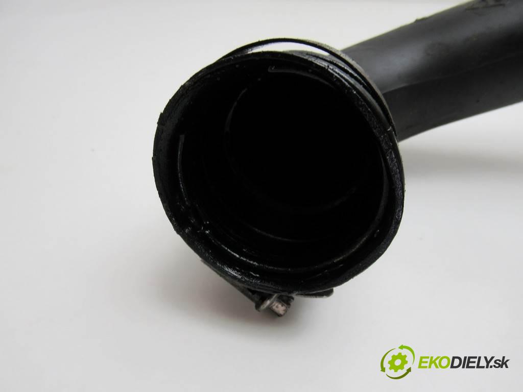 Renault Laguna II    KOMBI 1.9DCI 107KM 01-07  Rúra hadice trubka vzduchu 8200142349 (Hadice chlazení vzduchu)