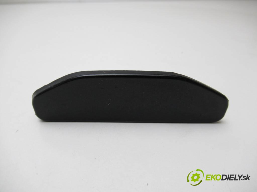 BMW 3 E46    KABRIOLET 3.0B 231KM 98-03  kryt ostřikovače světla pravá 8256180