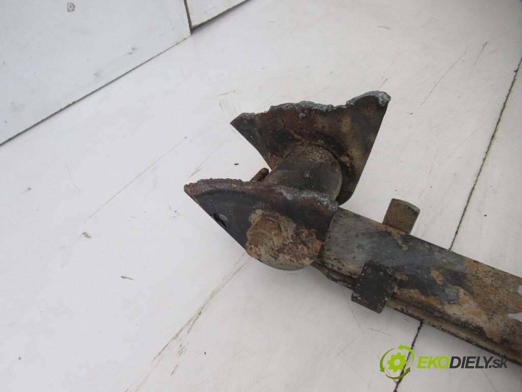 Mitsubishi CANTER    35  Listové pero predný pravy