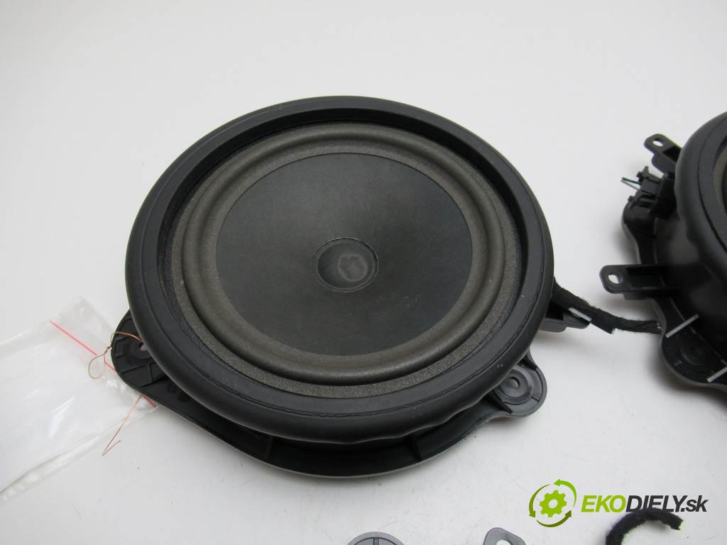 Audi A3 8P    LIFT HATCHBACK 5D 1.8TFSI 160KM 08-13  reproduktory BLAUPUNKT 8P0035411C