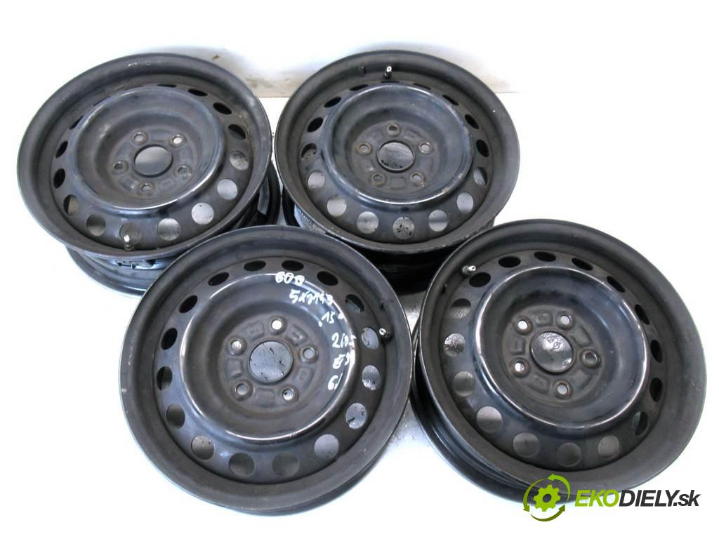 Toyota Auris     15 6J 5X114,3 ET36  disky plechové 15  (Plechové)