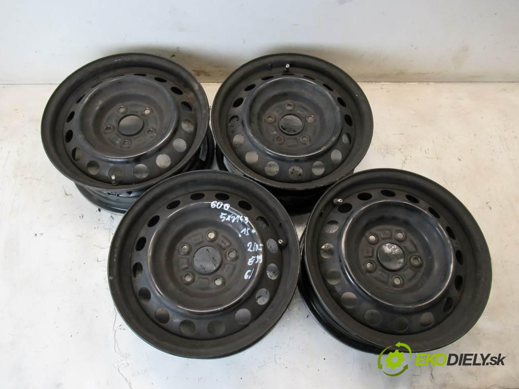 Toyota Auris     15 6J 5X114,3 ET36  disky plechové 15  (Plechové)