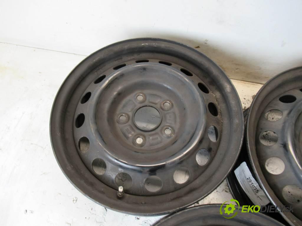 Toyota Auris     15 6J 5X114,3 ET36  disky plechové 15  (Plechové)