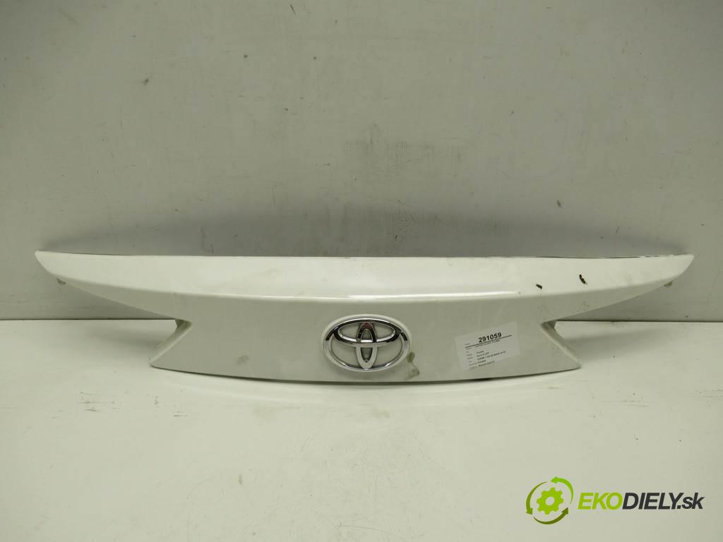 Toyota Auris II LIFT  2018 90KM KOMBI 1.4D-4D 90KM 15-18 1364 Lišta dverí zad 76811-02830 (Lišty)
