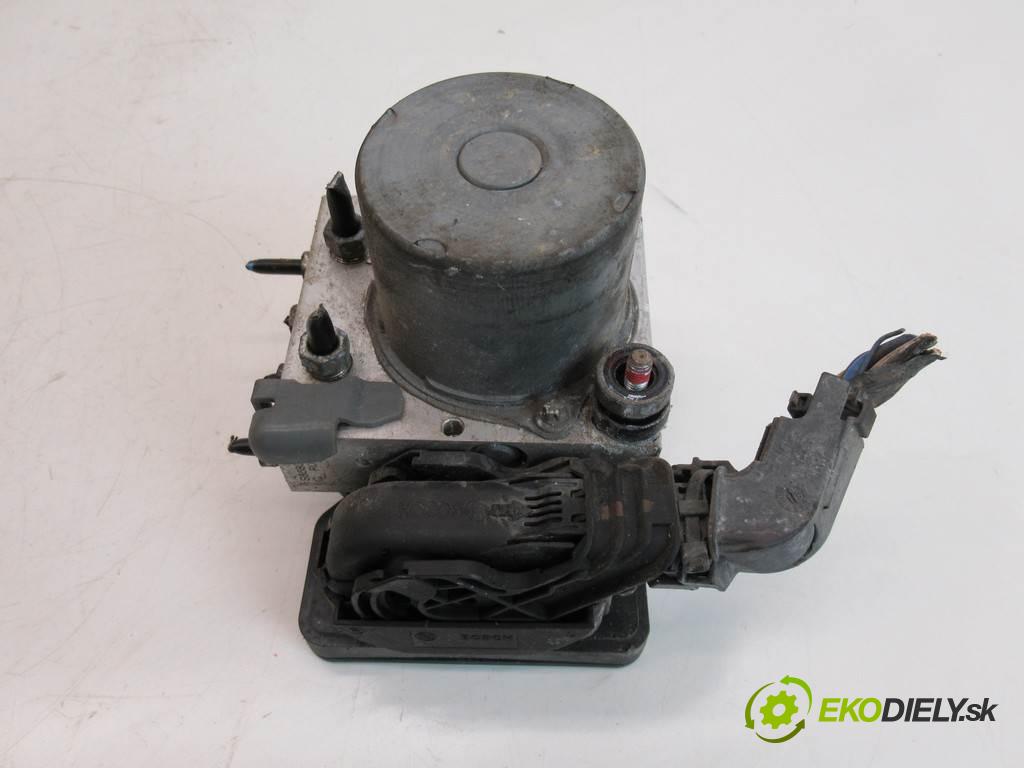 Toyota Auris II LIFT  2018 90KM KOMBI 1.4D-4D 90KM 15-18 1364 Pumpa ABS 44540-02530 (Pumpy ABS)