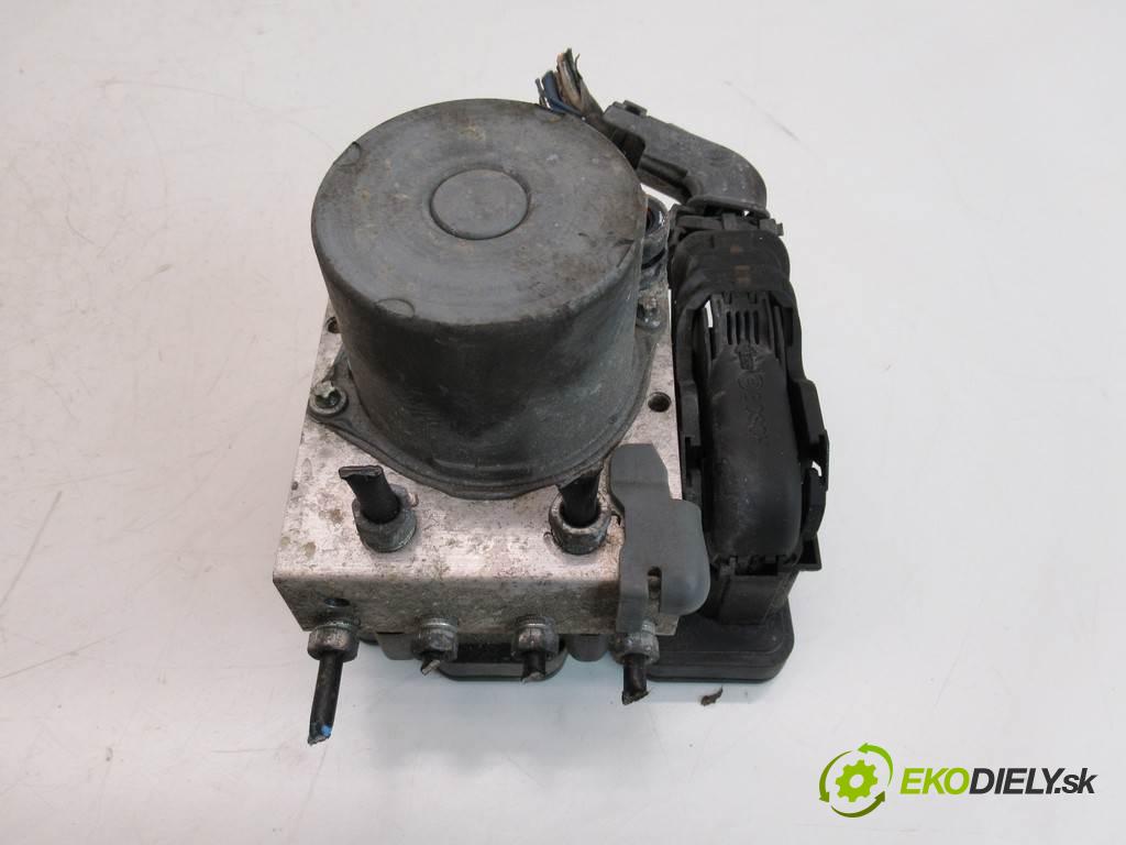 Toyota Auris II LIFT  2018 90KM KOMBI 1.4D-4D 90KM 15-18 1364 Pumpa ABS 44540-02530 (Pumpy ABS)