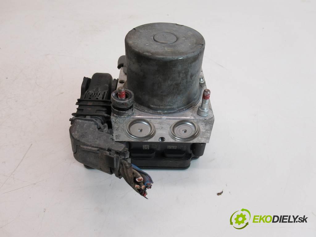 Toyota Auris II LIFT  2018 90KM KOMBI 1.4D-4D 90KM 15-18 1364 Pumpa ABS 44540-02530 (Pumpy ABS)