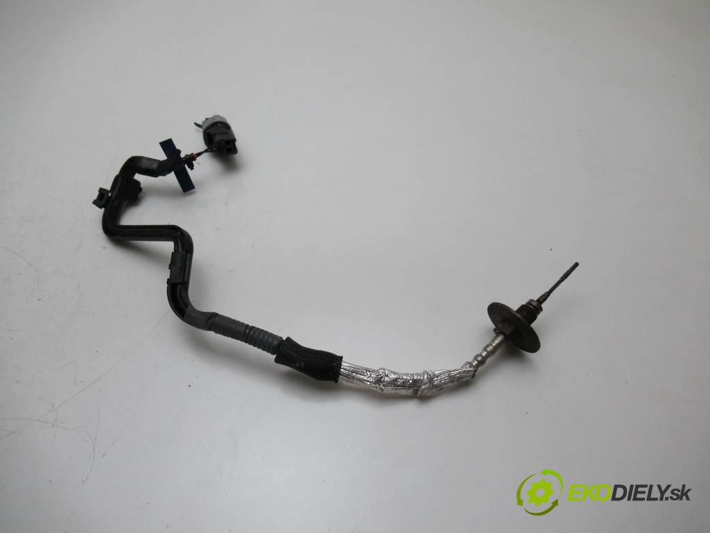 Toyota Auris II LIFT    KOMBI 1.4D-4D 90KM 15-18  Snímač teploty spalín 89425-02010 (Snímače)