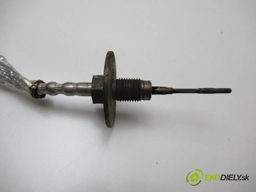 Toyota Auris II LIFT    KOMBI 1.4D-4D 90KM 15-18  Snímač teploty spalín 89425-02010 (Snímače)
