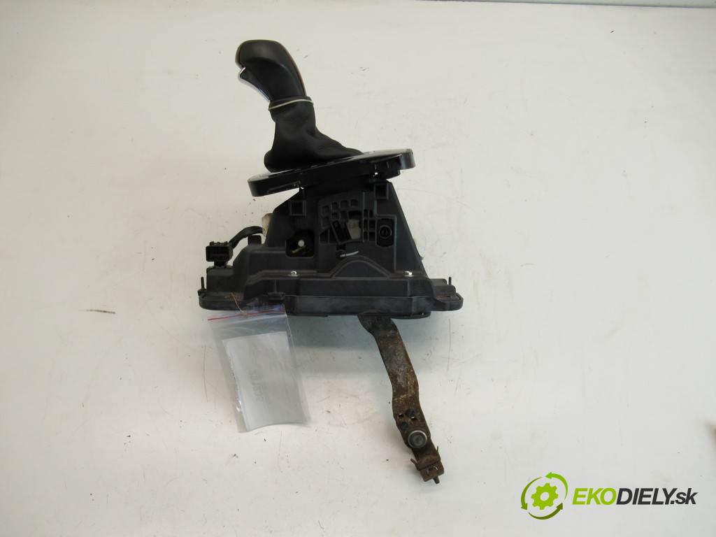 Cadillac CTS II  2012 183KW SEDAN 3.0B V6 274KM 07-14 3000 Kulisa 25907982 (Rýchlostné páky / kulisy)