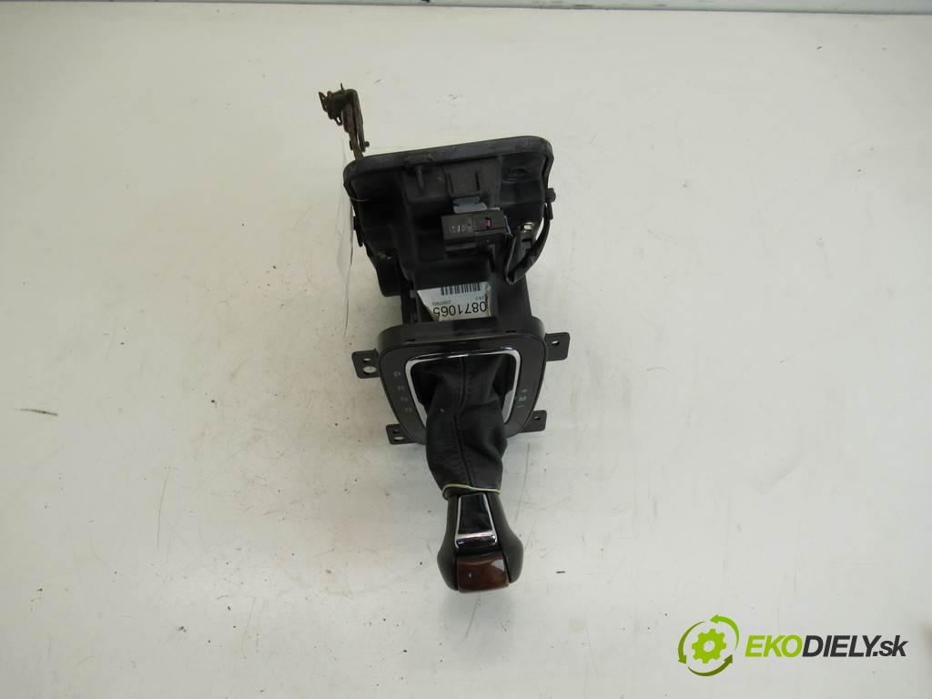 Cadillac CTS II  2012 183KW SEDAN 3.0B V6 274KM 07-14 3000 Kulisa 25907982 (Rýchlostné páky / kulisy)