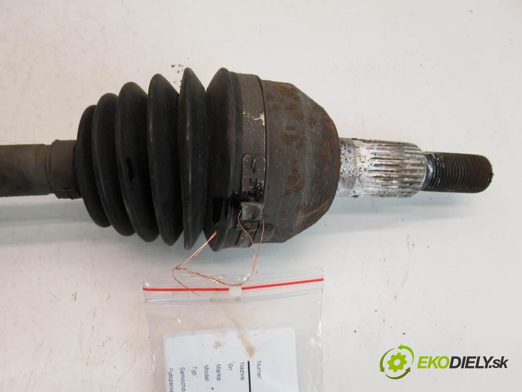 Cadillac CTS II  2012 183KW SEDAN 3.0B V6 274KM 07-14 3000 Poloos ľavá strana  (Poloosy)