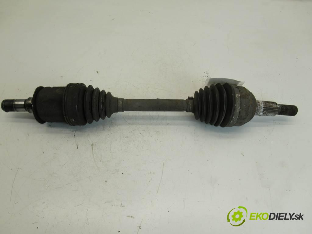 Cadillac CTS II  2012 183KW SEDAN 3.0B V6 274KM 07-14 3000 Poloos ľavá strana  (Poloosy)