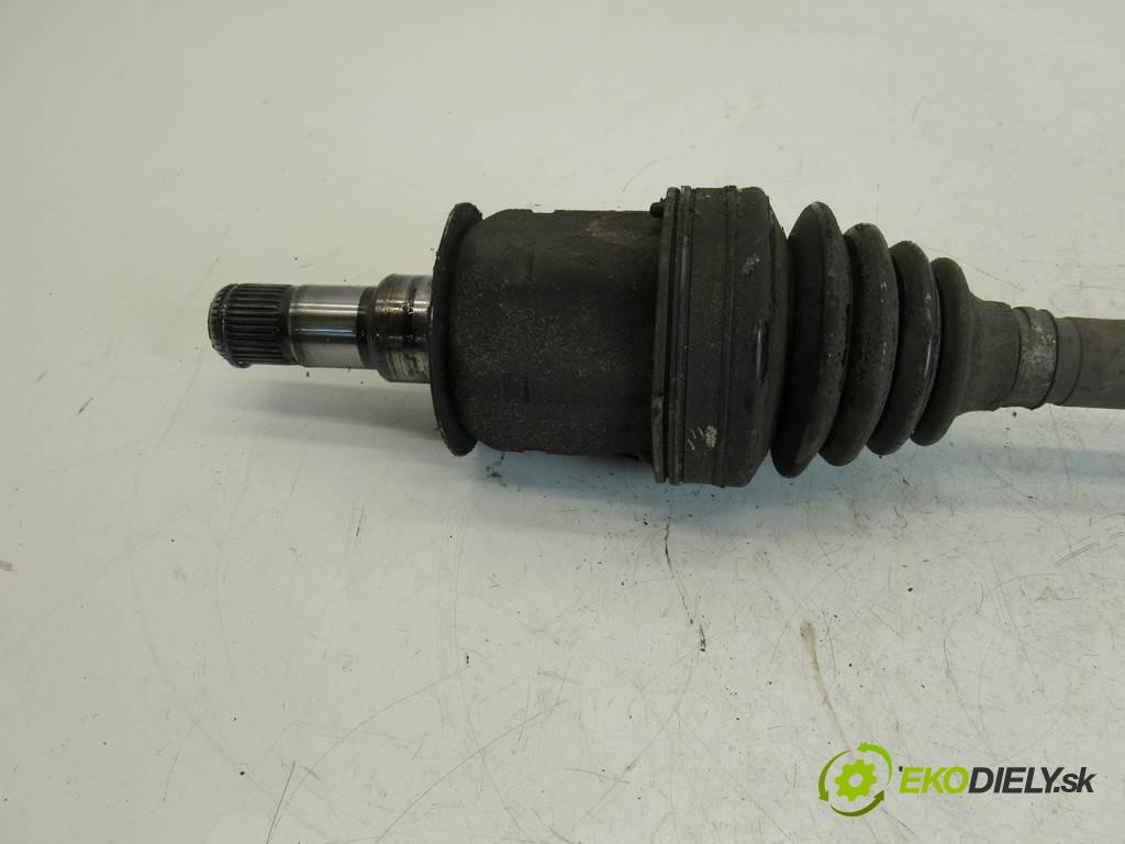 Cadillac CTS II  2012 183KW SEDAN 3.0B V6 274KM 07-14 3000 Poloos ľavá strana  (Poloosy)