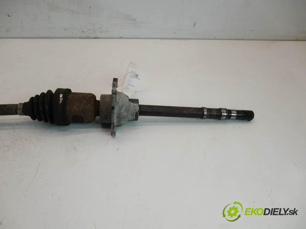 Cadillac CTS II  2012 183KW SEDAN 3.0B V6 274KM 07-14 3000 Poloos pravá  (Poloosy)