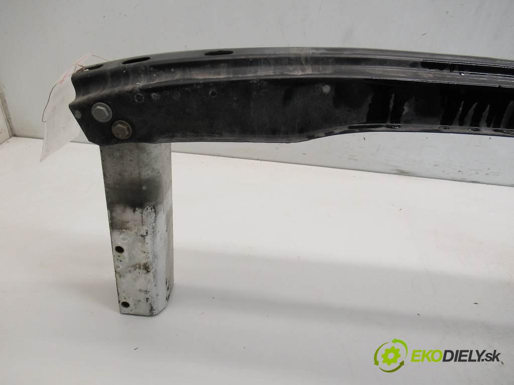 Audi A5 8T  2008 140 kW COUPE 2.7TDI 190KM 07-11 2700 výztuha nárazníka zadní část