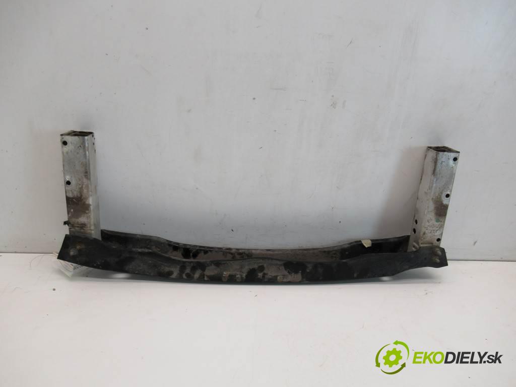 Audi A5 8T  2008 140 kW COUPE 2.7TDI 190KM 07-11 2700 výztuha nárazníka zadní část