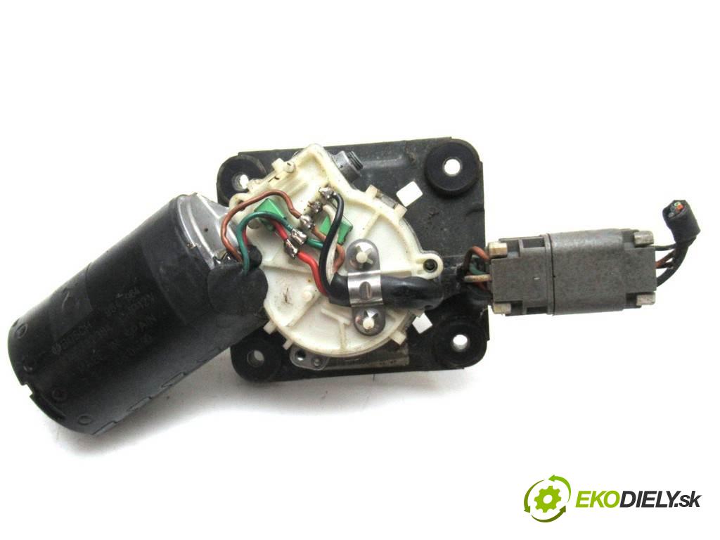 Nissan Terrano II  1999 92 kW 2.7TD 125KM 96-06 2800 Motorček stieračov predný 9390332384 (Motorčeky stieračov predné)