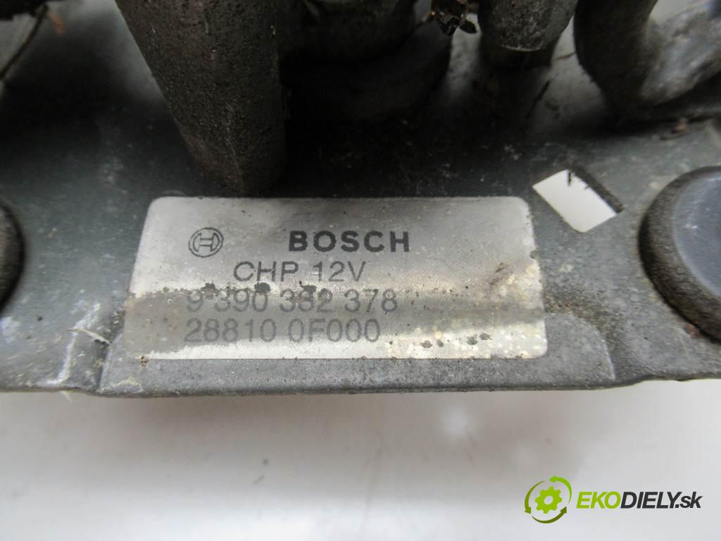 Nissan Terrano II  1999 92 kW 2.7TD 125KM 96-06 2800 Motorček stieračov predný 9390332384 (Motorčeky stieračov predné)