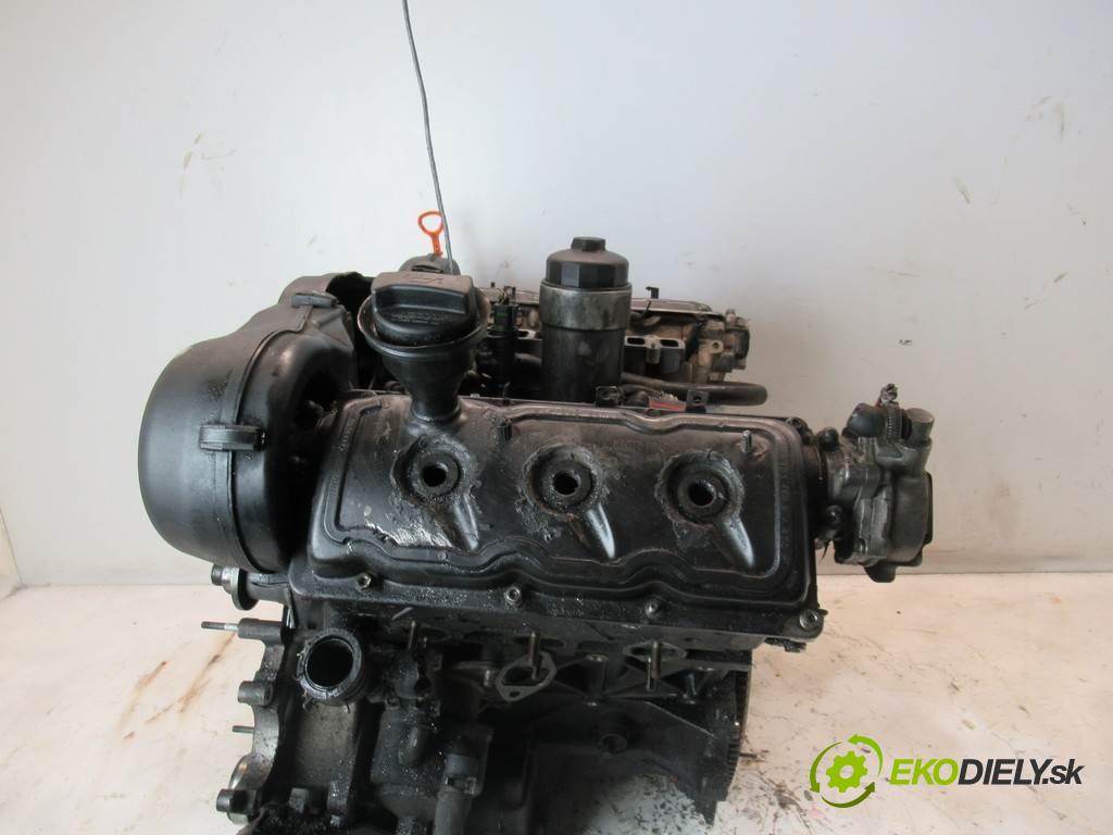 Audi A6 C5  1999 110 kW KOMBI 2.5TDI 150KM 97-04 2500 motor AFB (Motory (kompletní))