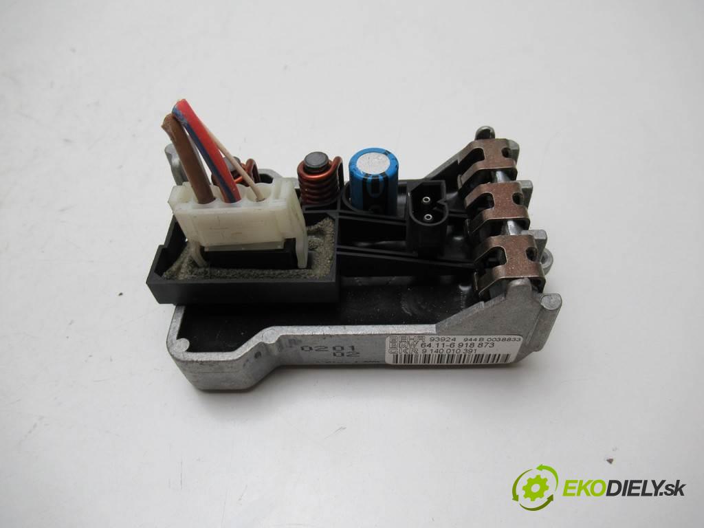 BMW 7 E65  2002  SEDAN 4.4B V8 333KM 01-08 4400 Odpor, rezistor kúrenia vzduchu 6918873 (Odpory (rezistory) kúrenia)