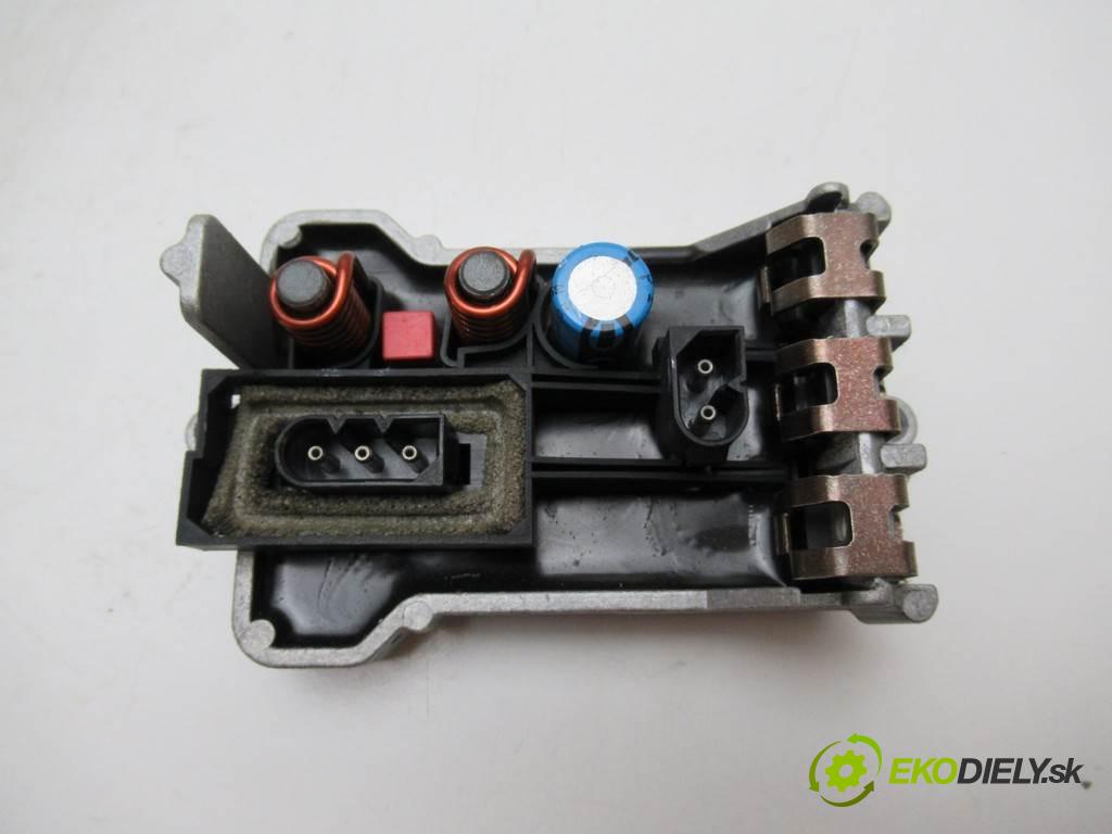 BMW 7 E65  2002  SEDAN 4.4B V8 333KM 01-08 4400 Odpor, rezistor kúrenia vzduchu 6918873 (Odpory (rezistory) kúrenia)