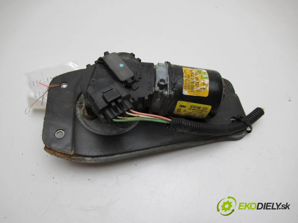 Citroen Berlingo I FL  2006 66KW 1.6HDI 90KM 02-10 1560 Motorček stieračov predný 9644210780 (Motorčeky stieračov predné)