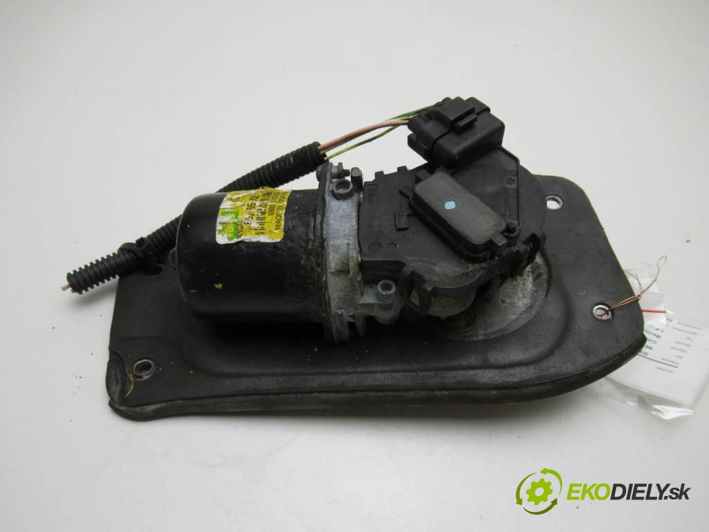 Citroen Berlingo I FL  2006 66KW 1.6HDI 90KM 02-10 1560 Motorček stieračov predný 9644210780 (Motorčeky stieračov predné)