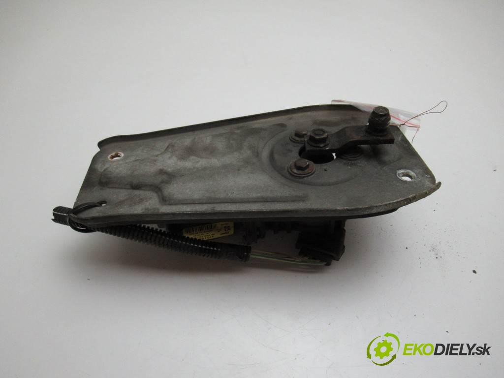 Citroen Berlingo I FL  2006 66KW 1.6HDI 90KM 02-10 1560 Motorček stieračov predný 9644210780 (Motorčeky stieračov predné)