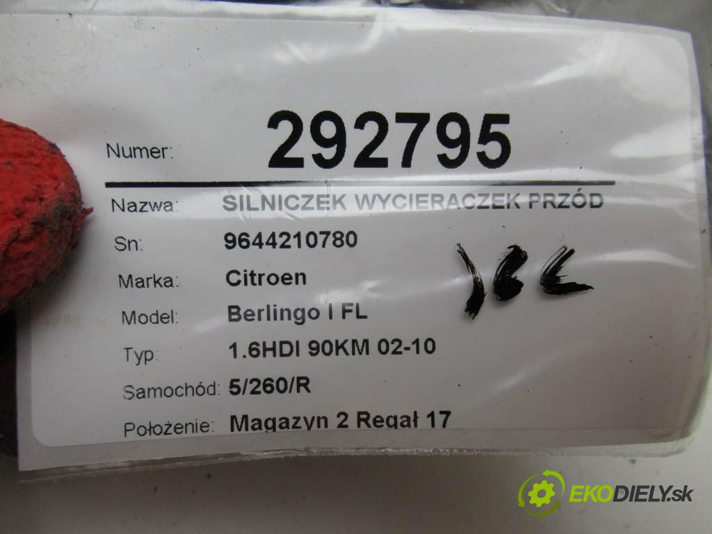 Citroen Berlingo I FL  2006 66KW 1.6HDI 90KM 02-10 1560 Motorček stieračov predný 9644210780 (Motorčeky stieračov predné)