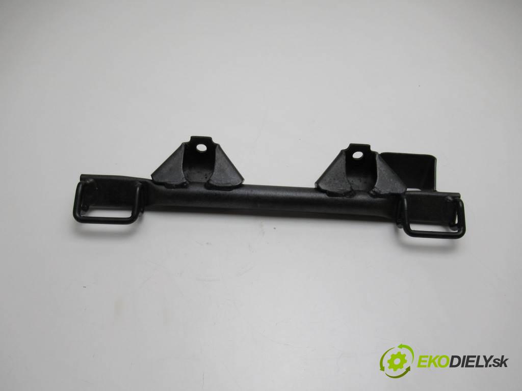 Audi A6 C6    SEDAN QUATTRO 3.0TDI 225KM 04-08  Držiak Uchytenie ISOFIX