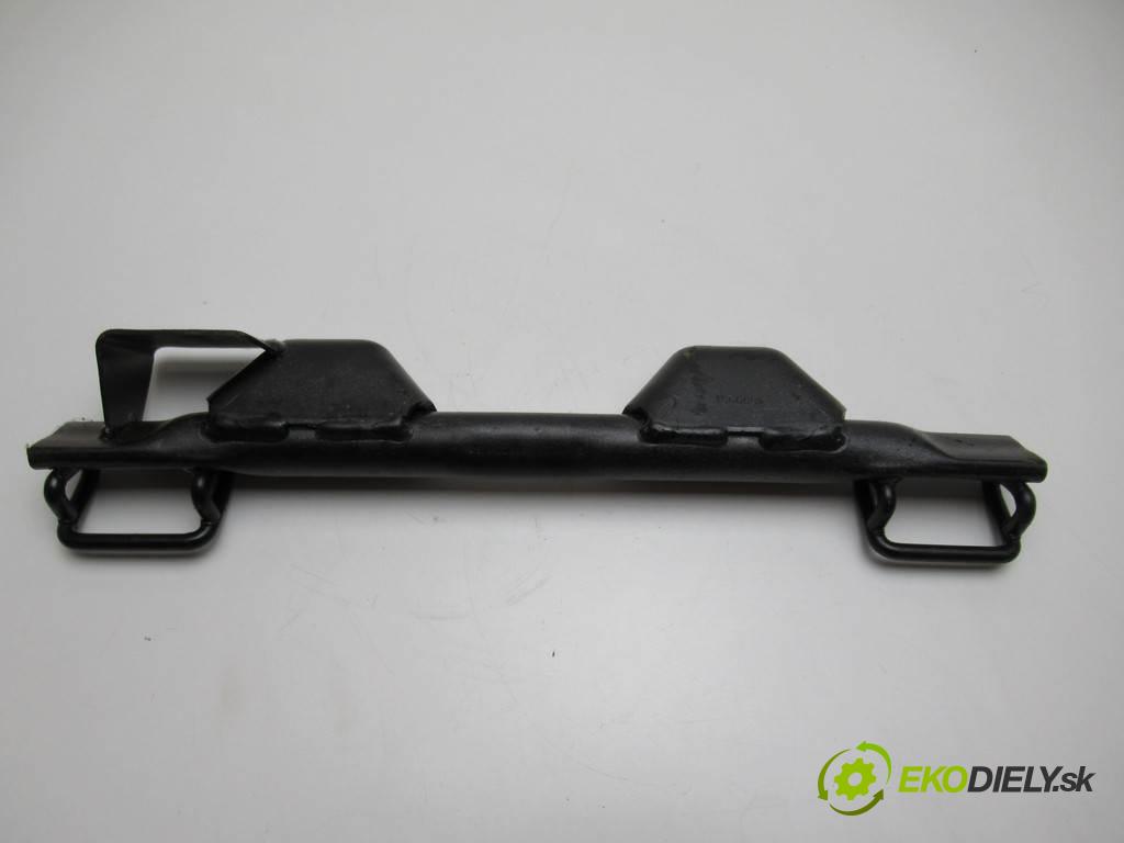 Audi A6 C6    SEDAN QUATTRO 3.0TDI 225KM 04-08  Držiak Uchytenie ISOFIX