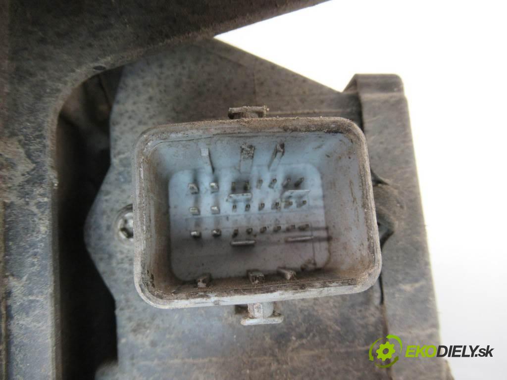 Renault Scenic II    1.9DCI 120KM 03-06  ručný elektrický 8200396850 (Ručné brzdy)