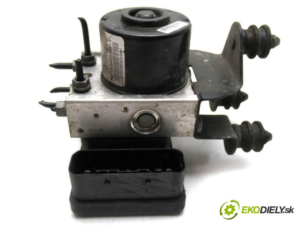 VW GOLF V Kombi 2009 77 kW 1.9 TDI 1896 Pumpa ABS 1K0614117AE (Pumpa ABS)