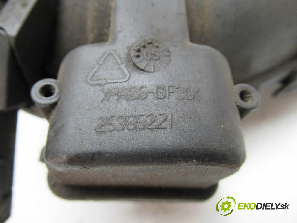 Citroen C4  2005 66 kW HATCHBACK 5D 1.6HDI 90KM 04-10 1600 Škrtiaca klapka 25365221  (Škrtiace klapky)