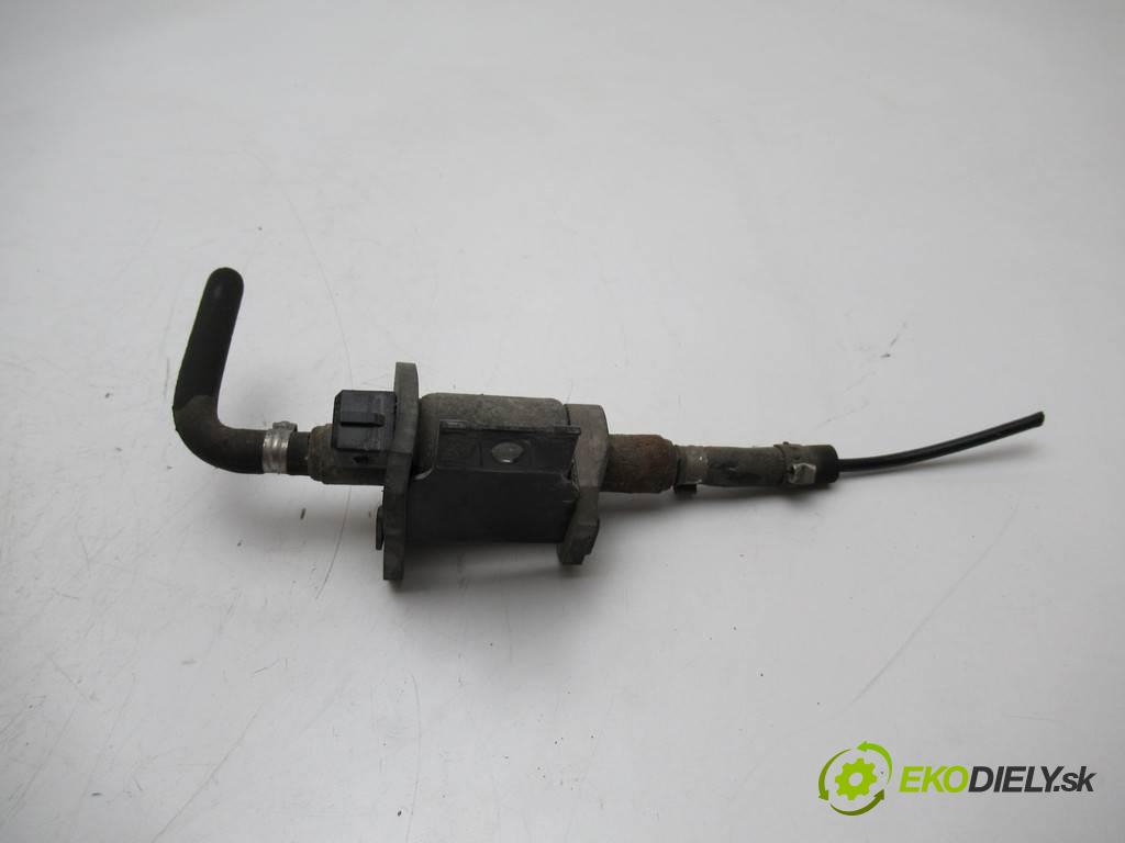 Citroen C8 LIFT    2.0HDI 136KM 08-14  motorek paliva Webasto 9012868C (Webasto ohřívače)
