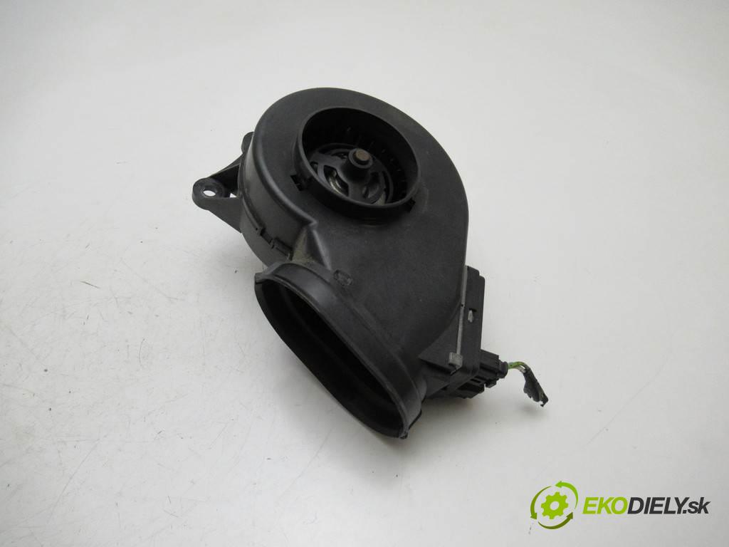 Citroen C8 LIFT    2.0HDI 136KM 08-14  ventilátor topení 1401396180 (Ventilátory topení)