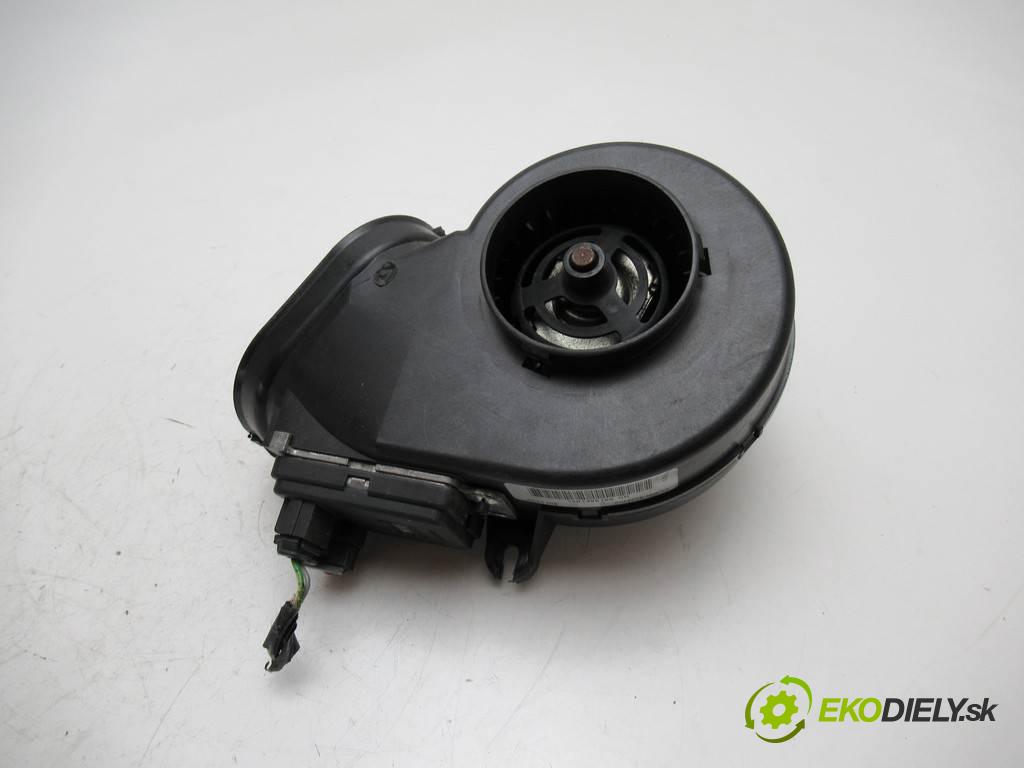 Citroen C8 LIFT    2.0HDI 136KM 08-14  ventilátor topení 1401396180 (Ventilátory topení)