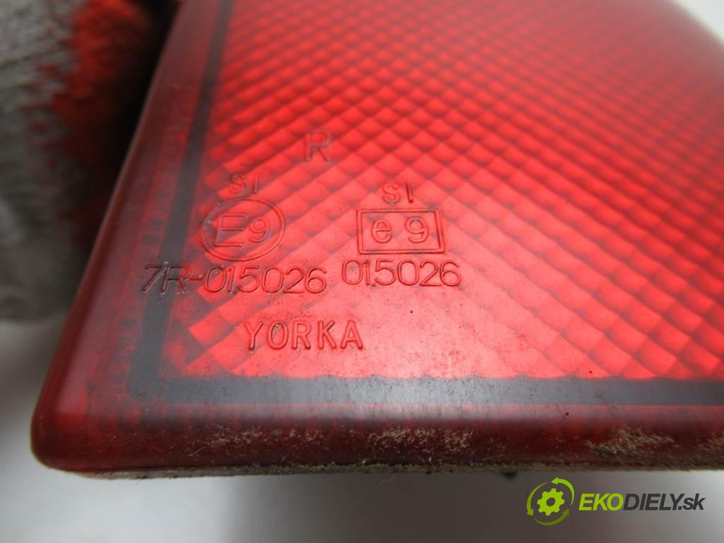 Nissan Terrano II  1993 91 kW 2.4B 124KM 96-06 2400 Svetlo zad pravá 26850-0F000 (Ostatné)